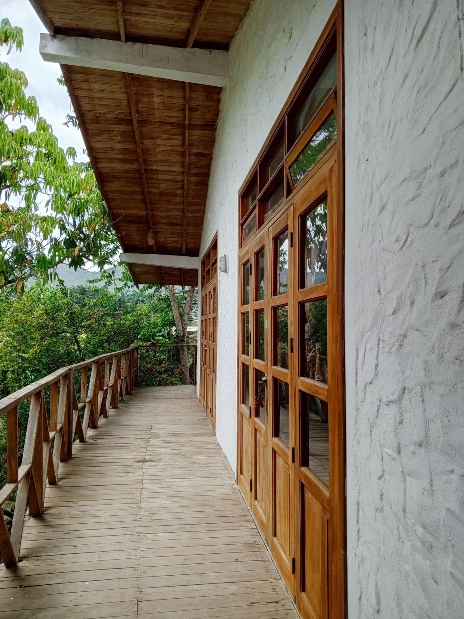 Bed And Breakfast Puerto López Exterior foto
